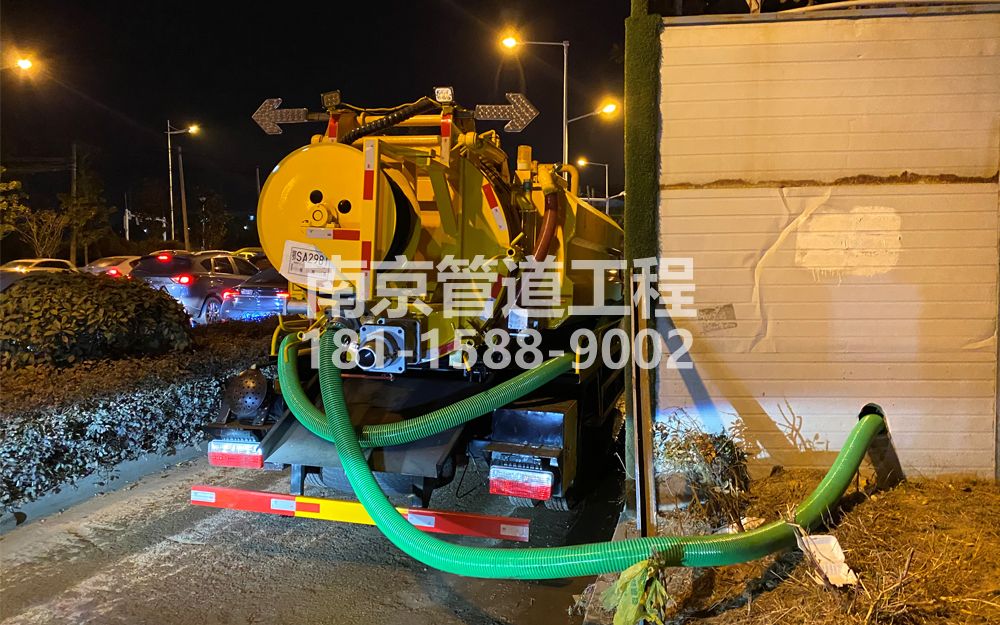 266玄武区临时工地抽粪